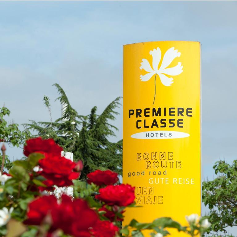 Premiere Classe Lyon Est Aeroport Saint Exupery Екстериор снимка